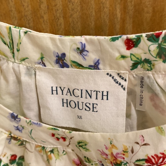Hyacinth House (Tuckernuck) XS blouse, worn once - Picture 3 of 5